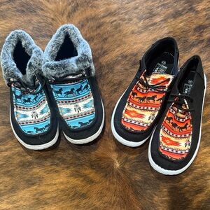 Horse print set of size 8 shoes